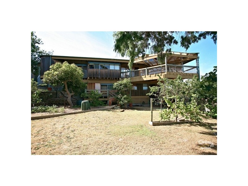 4 Fenton Crescent, Frankston South VIC 3199