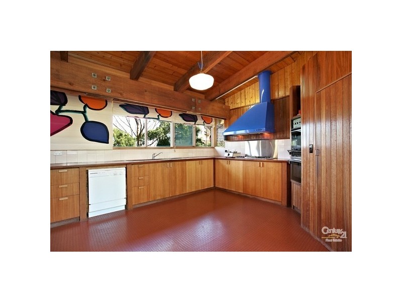 4 Fenton Crescent, Frankston South VIC 3199
