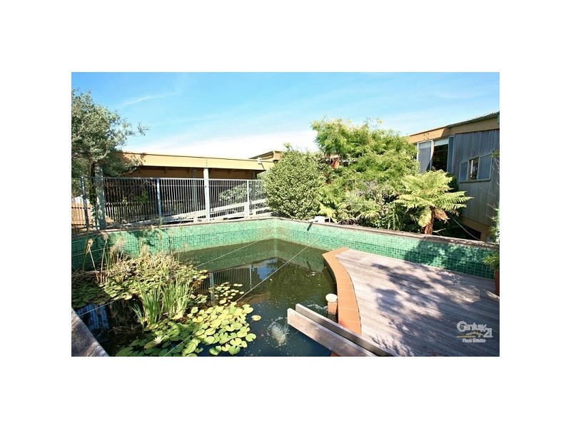 4 Fenton Crescent, Frankston South VIC 3199