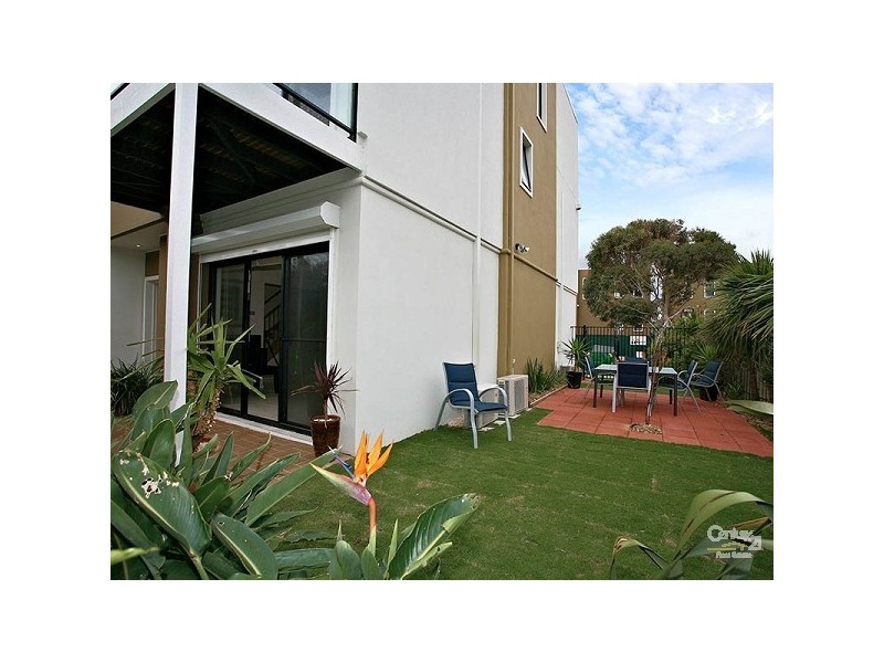 Unit 8, 259 Nepean Highway, Seaford VIC 3198