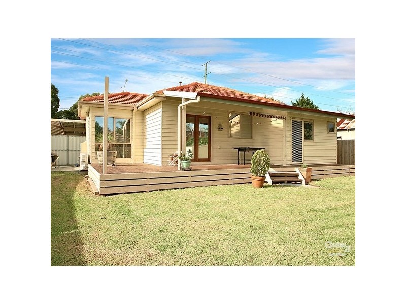 17 Mc Mahons Road, Frankston VIC 3199