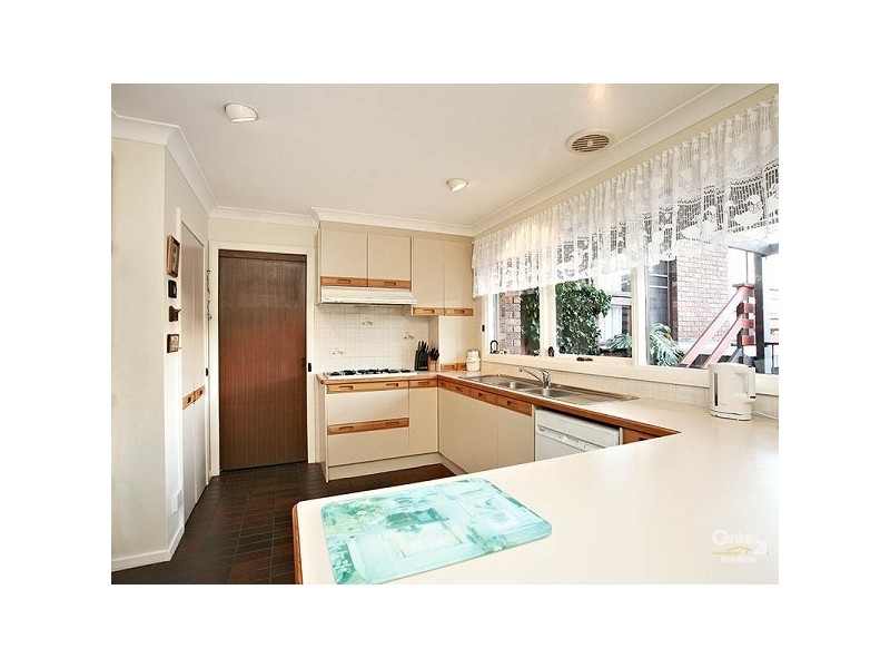 8 Livingstone Court, Mount Eliza VIC 3930