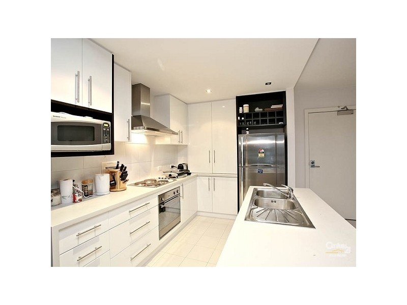 18, 392-394 Nepean Highway, Frankston VIC 3199