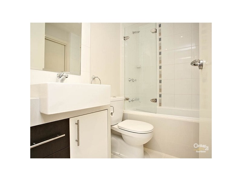 18, 392-394 Nepean Highway, Frankston VIC 3199