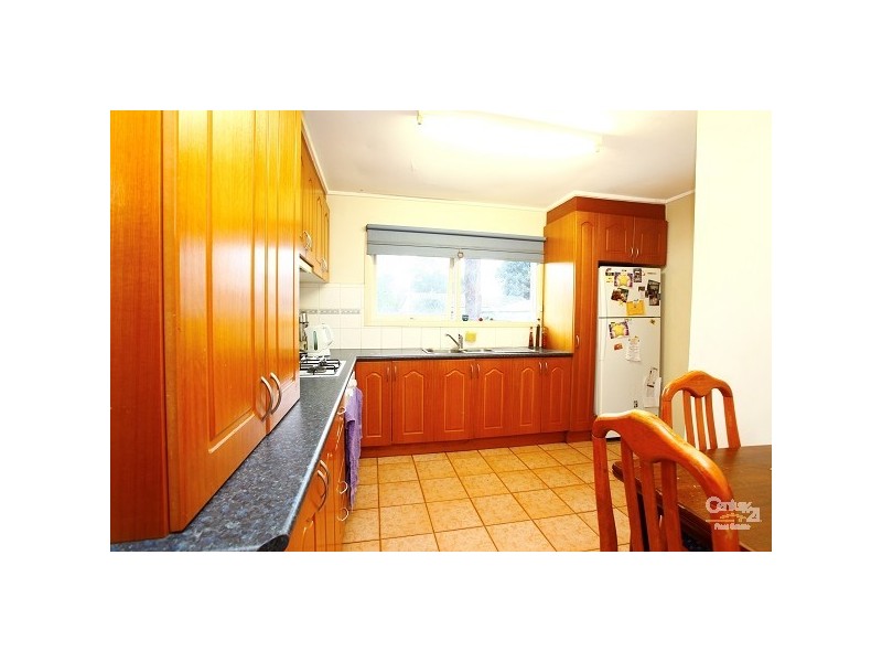 17 Brentwood Crescent, Frankston VIC 3199