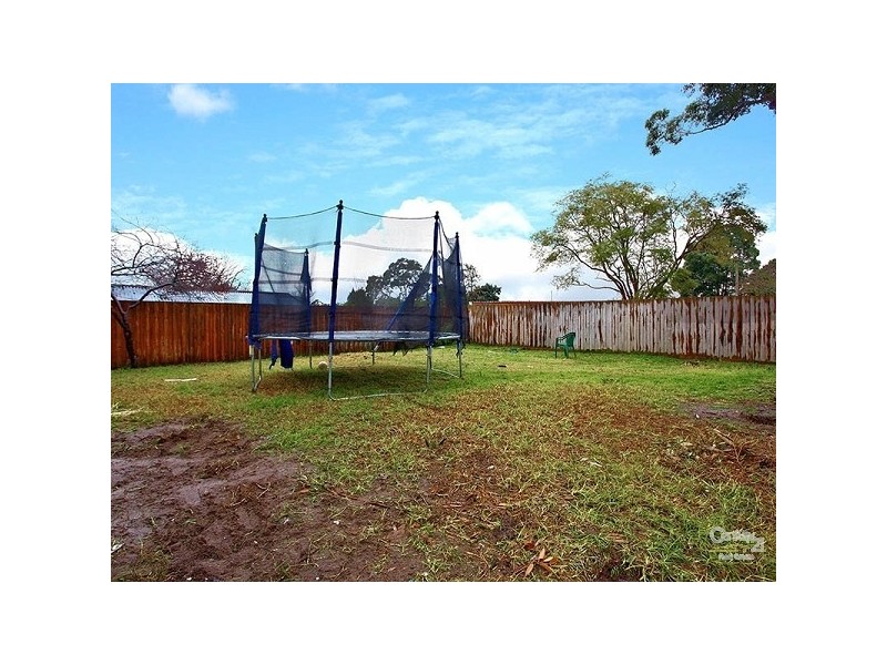 17 Brentwood Crescent, Frankston VIC 3199