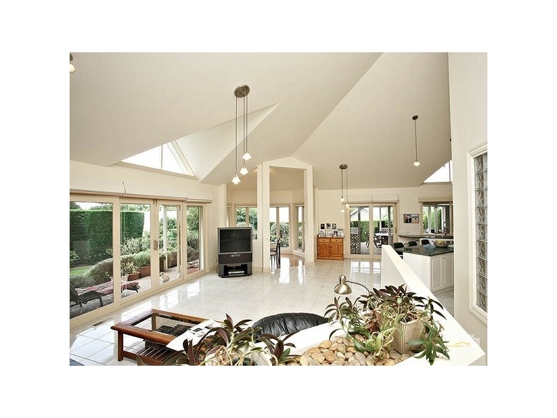 3 Parkland Close, Frankston South VIC 3199