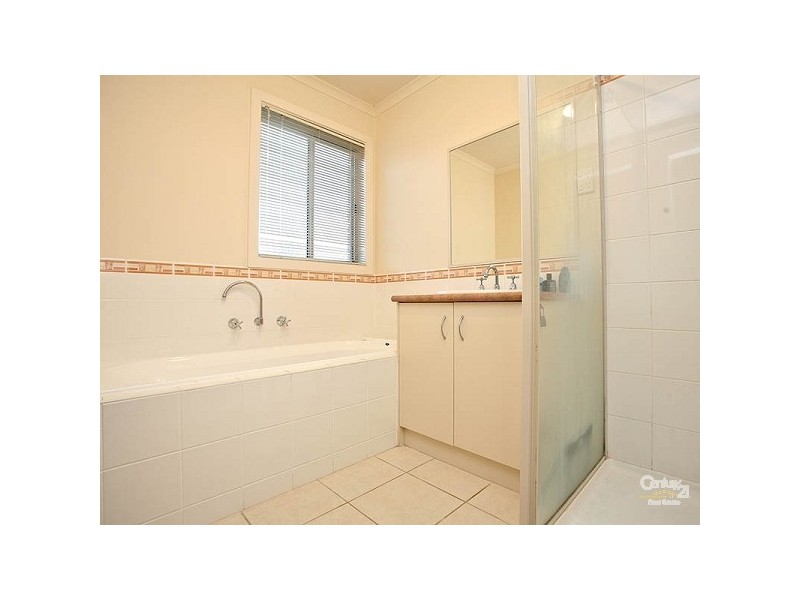 14 Bushlark Drive, Carrum Downs VIC 3201