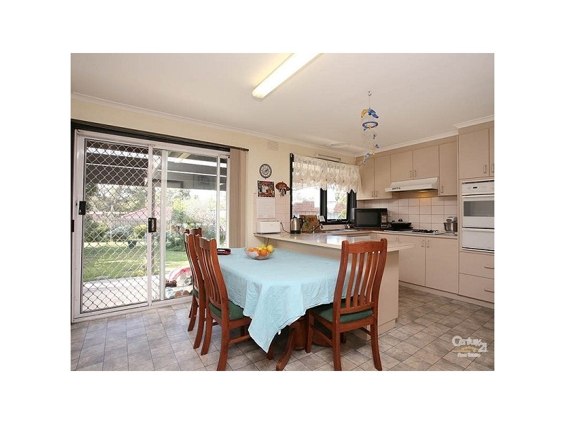 40 Leawarra Parade, Frankston VIC 3199