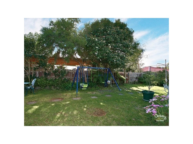 40 Leawarra Parade, Frankston VIC 3199