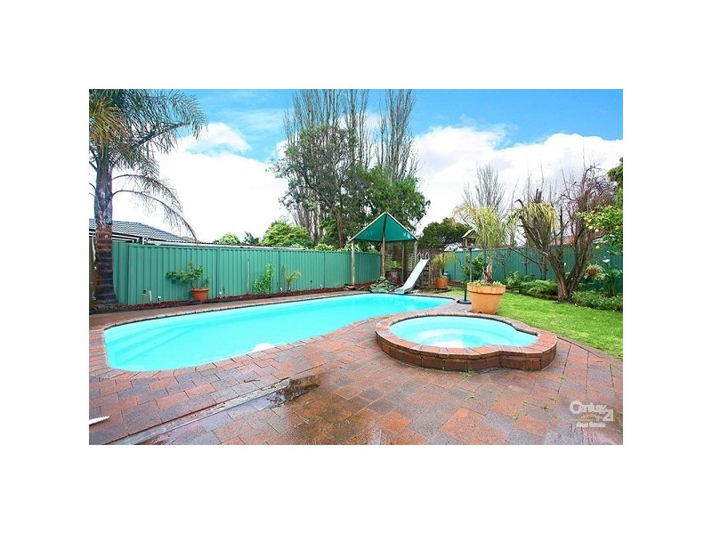 39 Gairloch Drive, Frankston VIC 3199