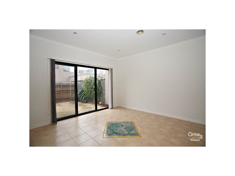 7, 284 – 285 Nepean Highway, Seaford VIC 3198