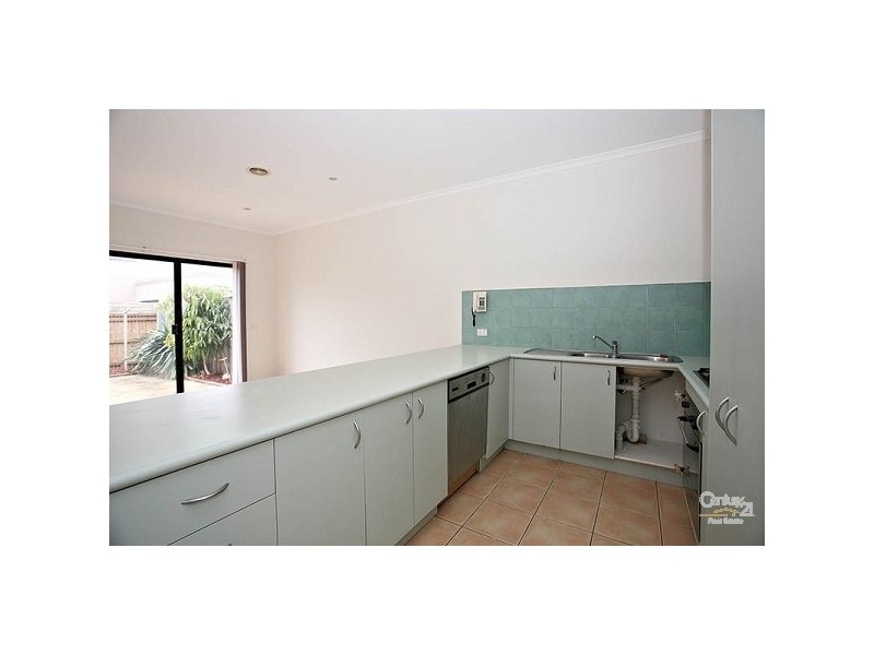 7, 284 – 285 Nepean Highway, Seaford VIC 3198