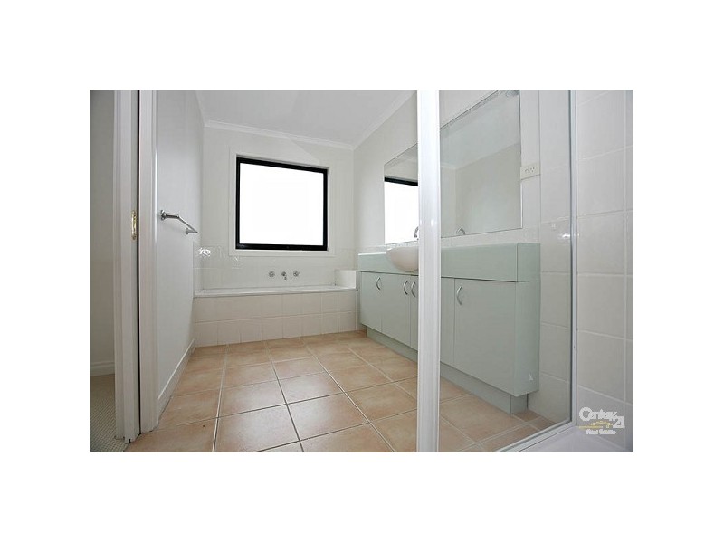 7, 284 – 285 Nepean Highway, Seaford VIC 3198