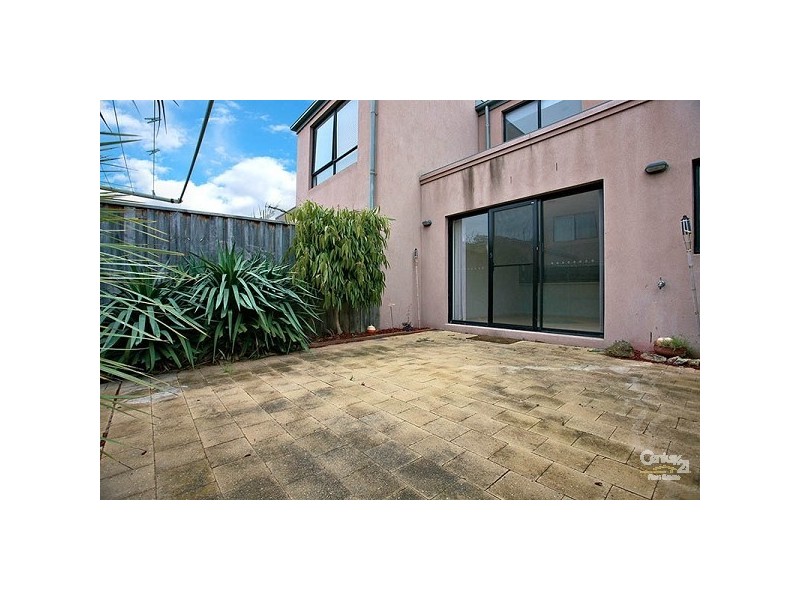 7, 284 – 285 Nepean Highway, Seaford VIC 3198