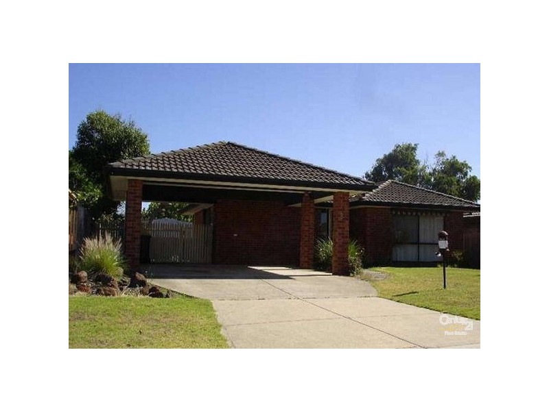 8 Bluegrass Walk, Frankston VIC 3199