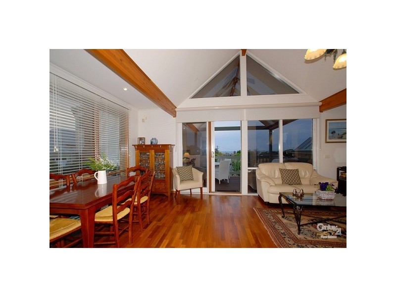 1, 33 Williams Street, Frankston South VIC 3199