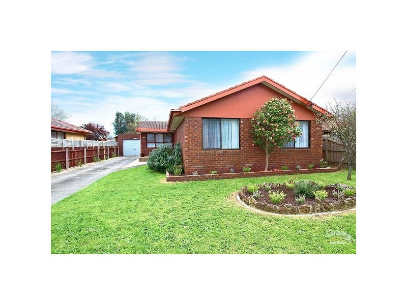 25 Armstrongs Road, Seaford VIC 3198