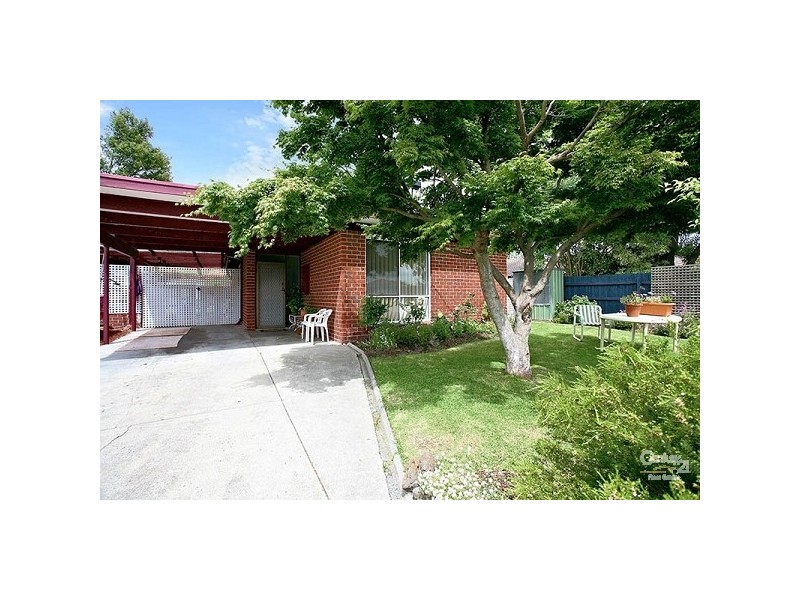 11 Webb Street, Seaford VIC 3198