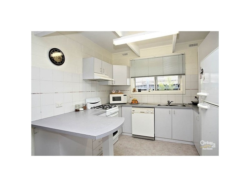 11 Webb Street, Seaford VIC 3198