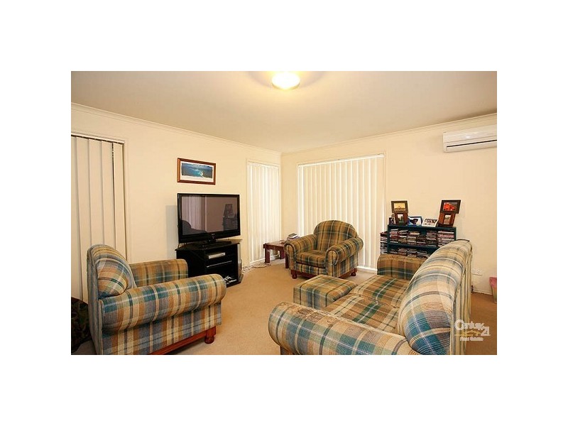 73 Greenwood Drive, Carrum Downs VIC 3201