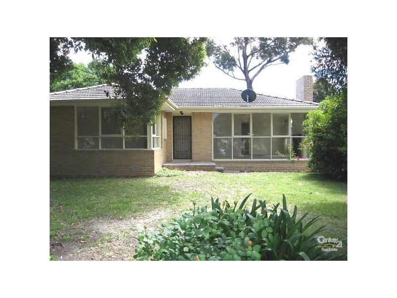 17 Brentwood Crescent, Frankston VIC 3199