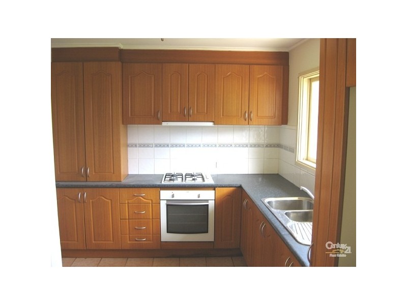 17 Brentwood Crescent, Frankston VIC 3199