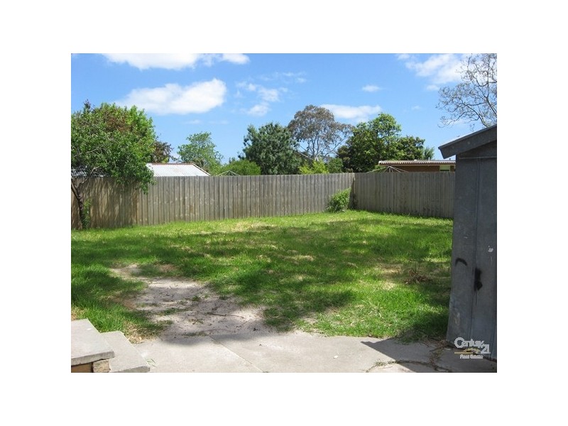 17 Brentwood Crescent, Frankston VIC 3199