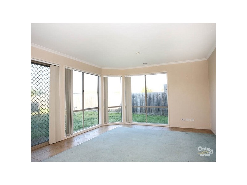 15 Turnstone Court, Carrum Downs VIC 3201