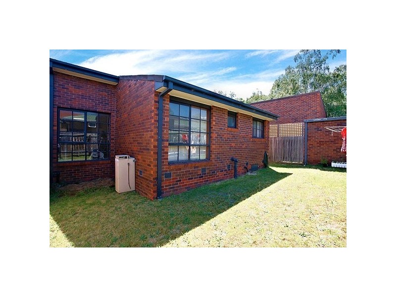 2, 63 Hillcrest Road, Frankston VIC 3199