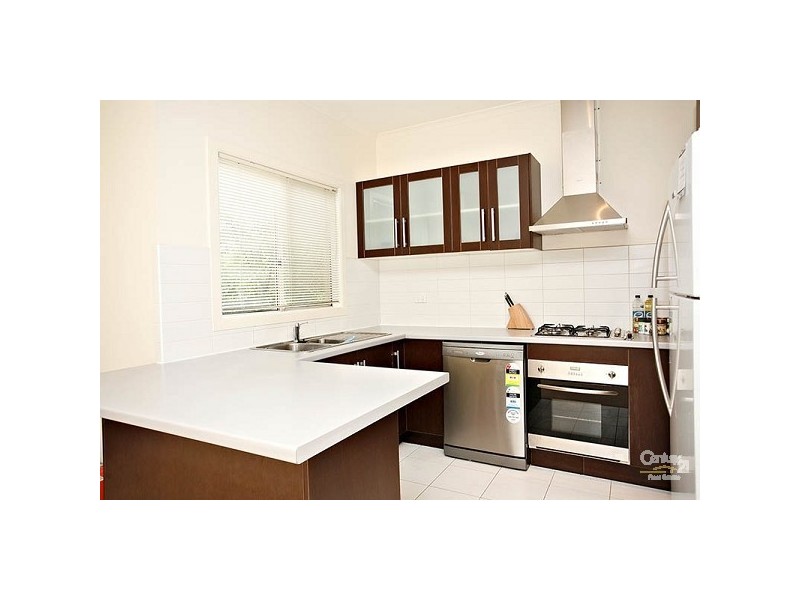 8, 82 East Road, Seaford VIC 3198