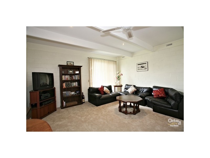 11 Webb Street, Seaford VIC 3198