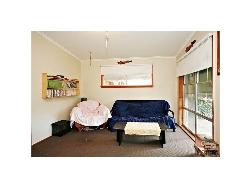 11 Bouvardia Crescent, Frankston North VIC 3200