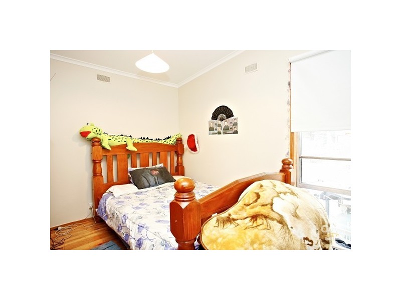 11 Bouvardia Crescent, Frankston North VIC 3200