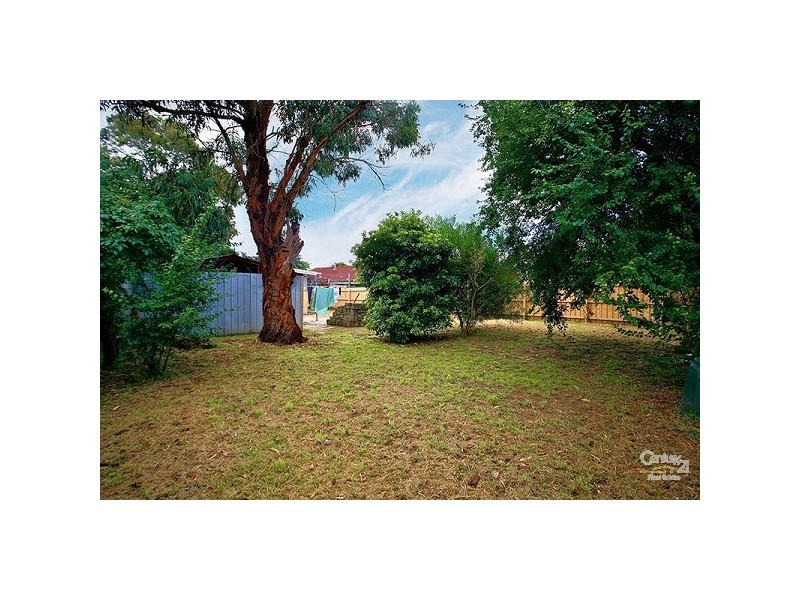 11 Bouvardia Crescent, Frankston North VIC 3200