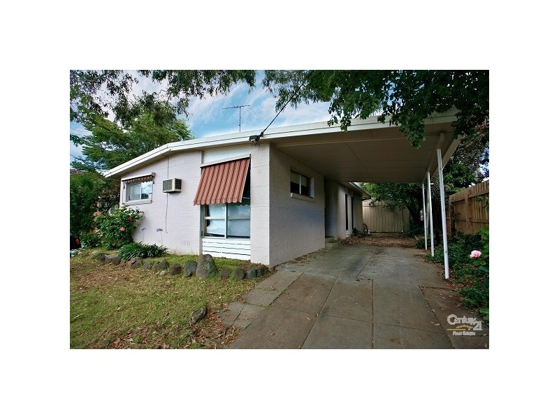 11 & 13 Bouvardia Crescent, Frankston North VIC 3200