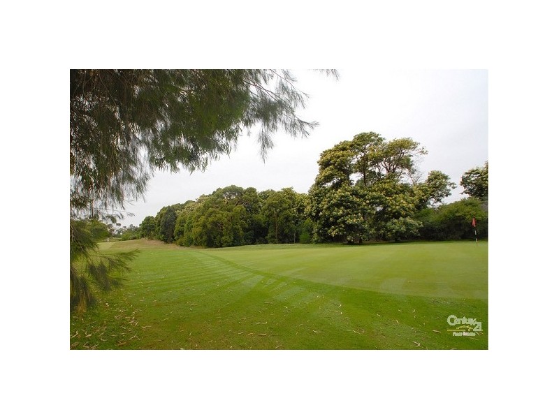 49 Raphael Crescent, Frankston VIC 3199