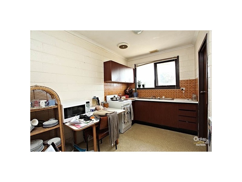 9, 74 Beach Street, Frankston VIC 3199