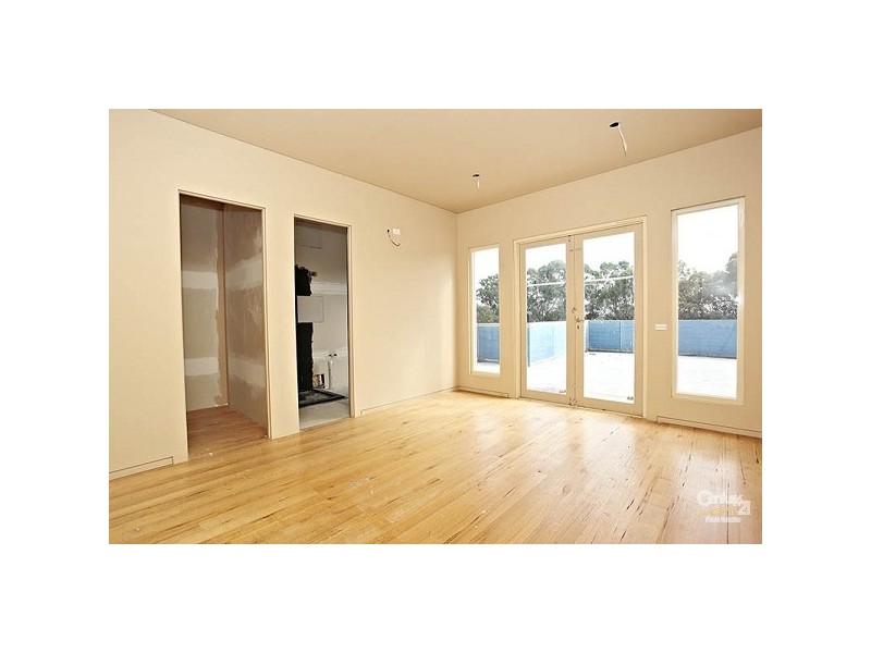 4 Whiting Court, Skye VIC 3977