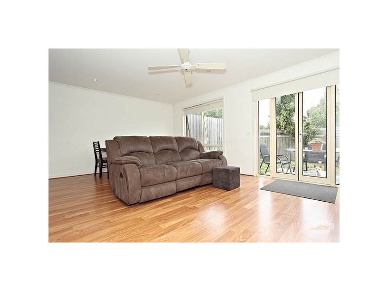 5, 76-78 Mc Mahons Road, Frankston VIC 3199