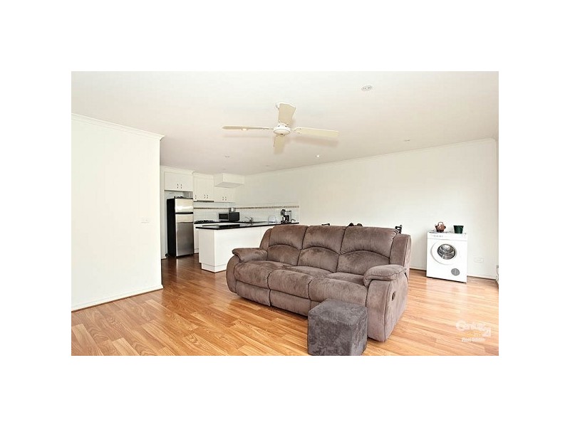 5, 76-78 Mc Mahons Road, Frankston VIC 3199