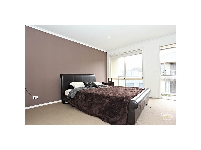 5, 76-78 Mc Mahons Road, Frankston VIC 3199