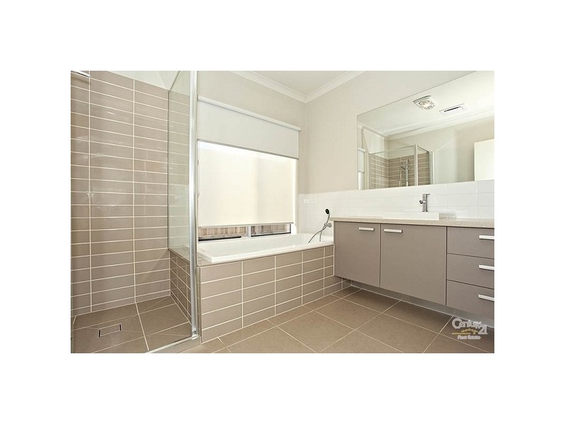 19 Sky Way, Carrum Downs VIC 3201