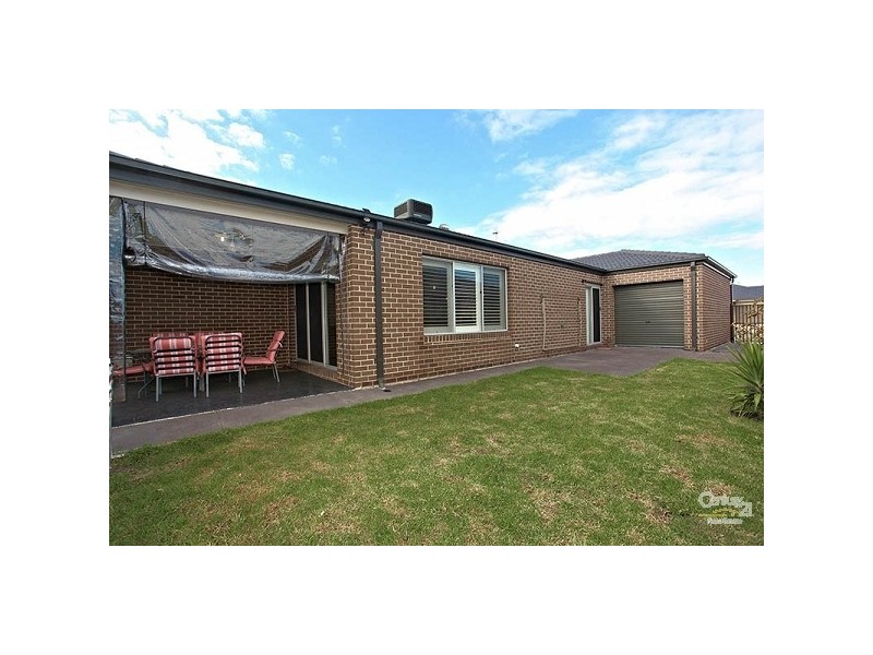 19 Sky Way, Carrum Downs VIC 3201