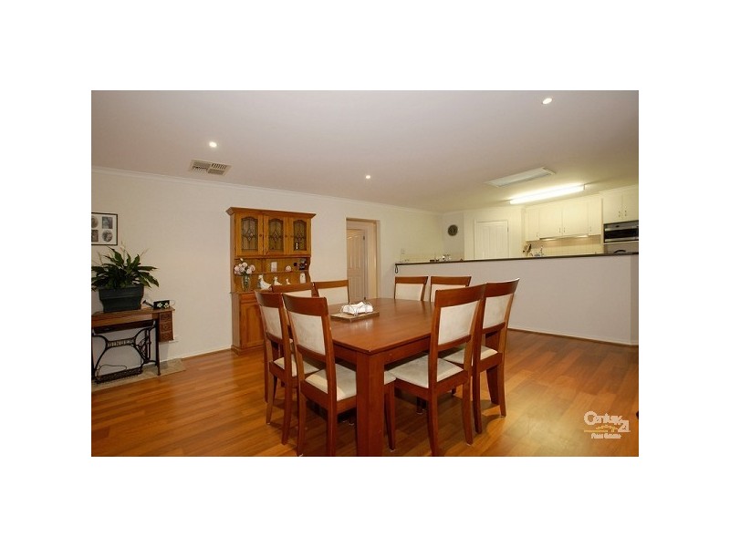 7 Emerald Rise, Skye VIC 3977