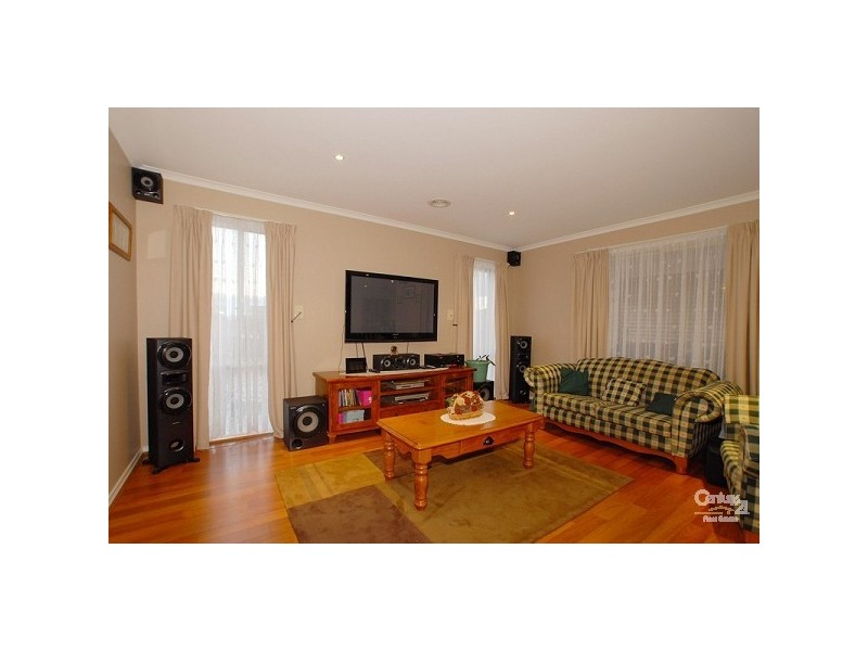 7 Emerald Rise, Skye VIC 3977