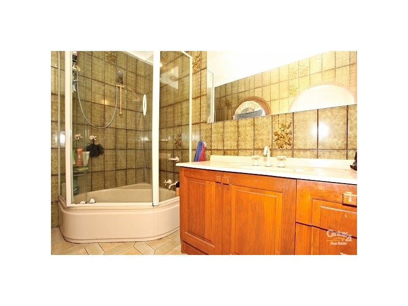 8 Mayfair Court, Frankston VIC 3199