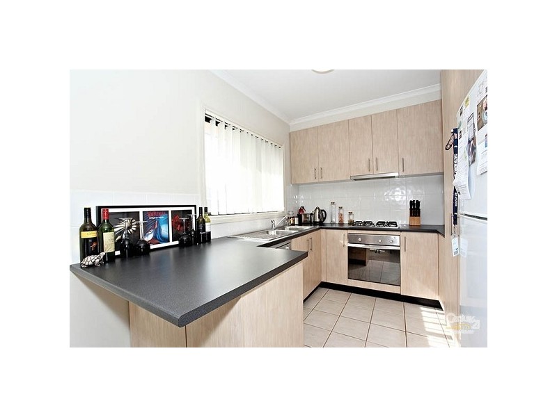 2,53 Railway Parade, Seaford VIC 3198