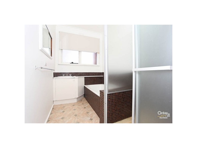 8 Coora Court, Frankston VIC 3199