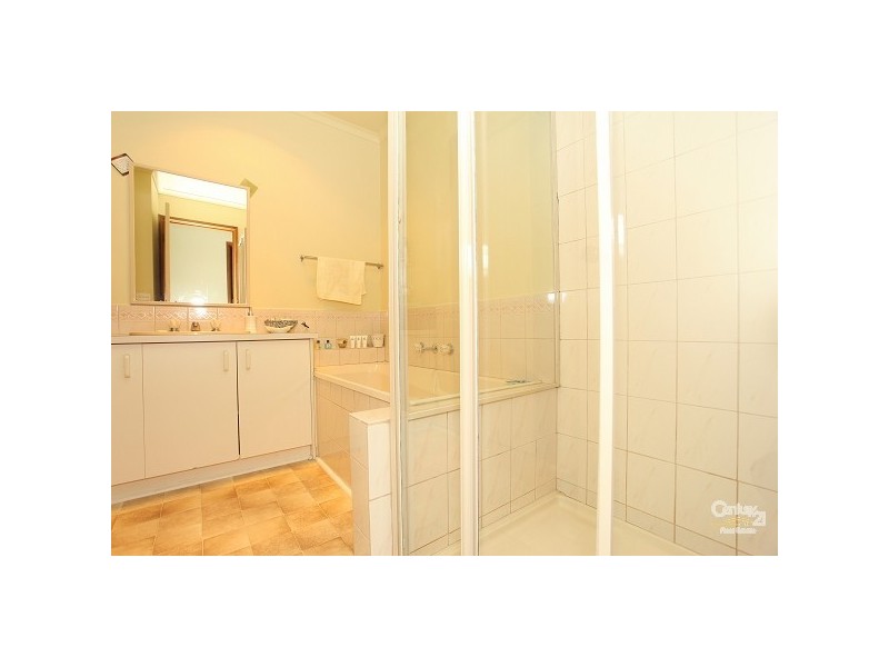Unit 5, 3 Pellita Way, Langwarrin VIC 3910